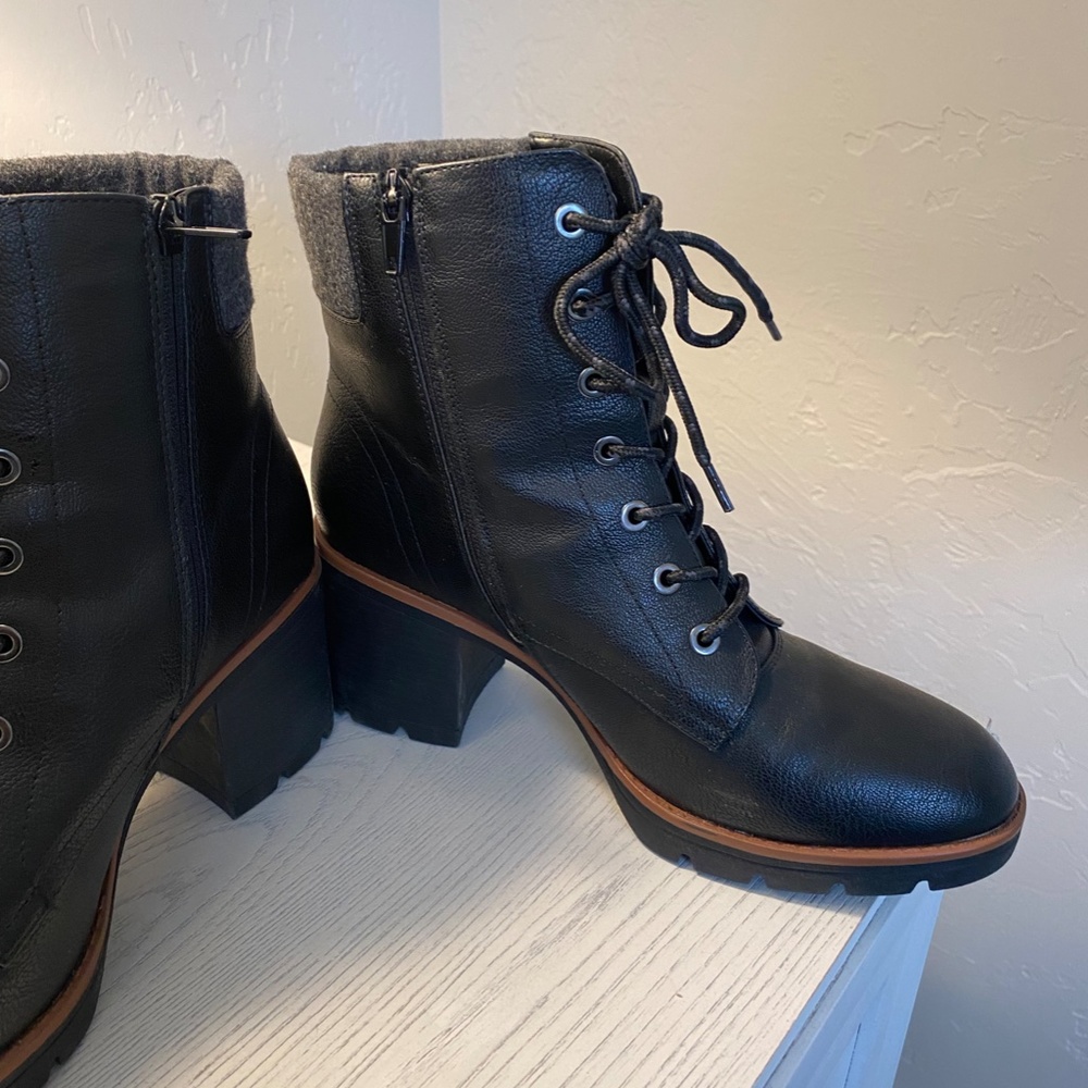 Naturalizer Black Lace-up Boots - Picture 1 of 6